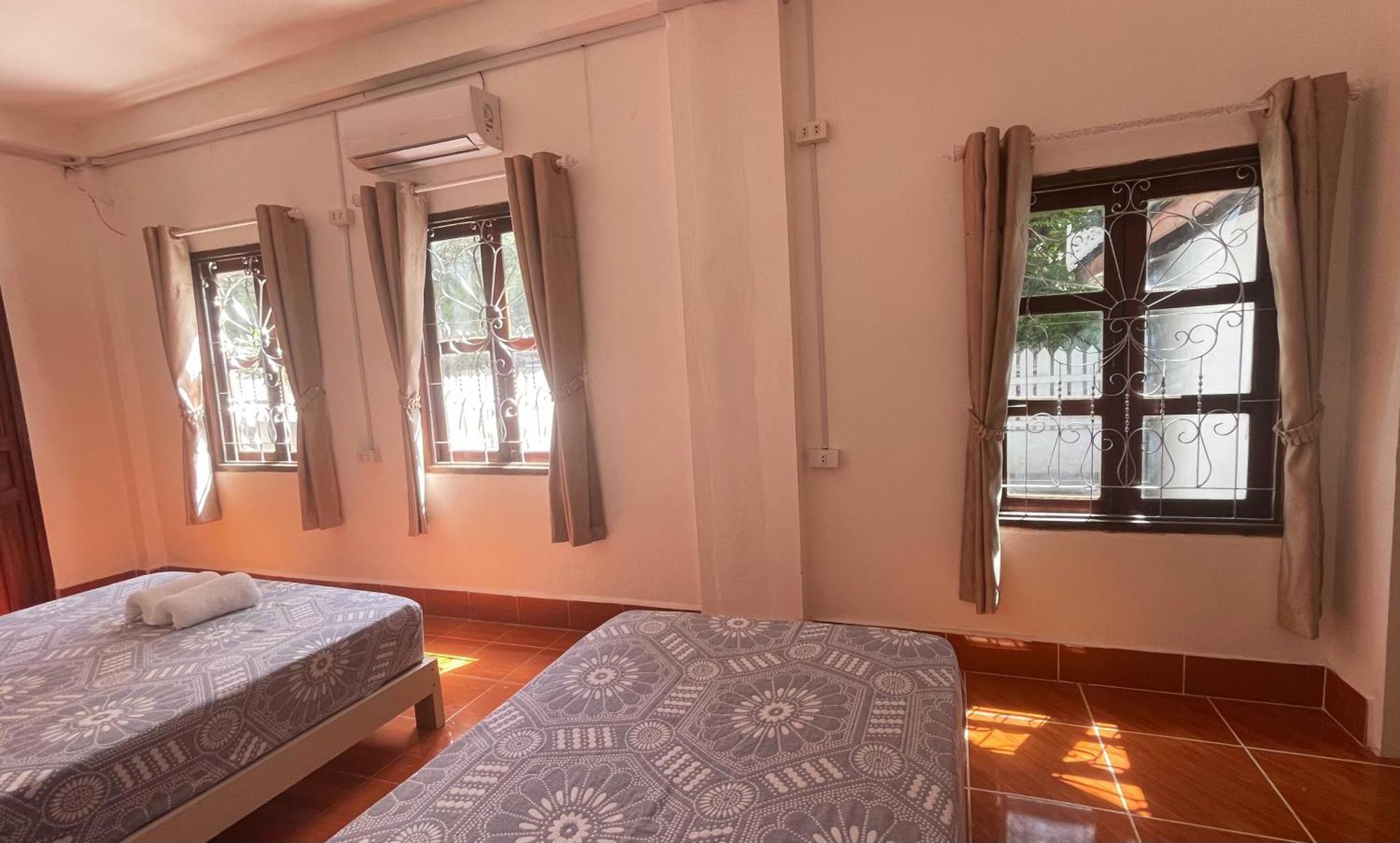 לואנג פרבאנג Moukdavan Guesthouse מראה חיצוני תמונה